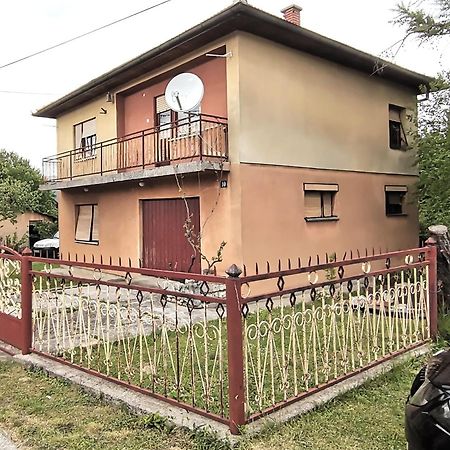 Apartamento Aki Drvar Exterior foto